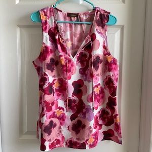 Gorgeous pansy decorated tank top